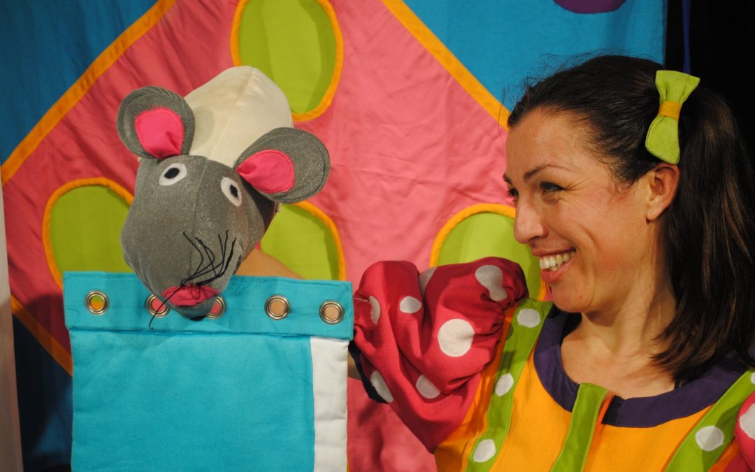 Nelly, la poupée du coffre à jouet